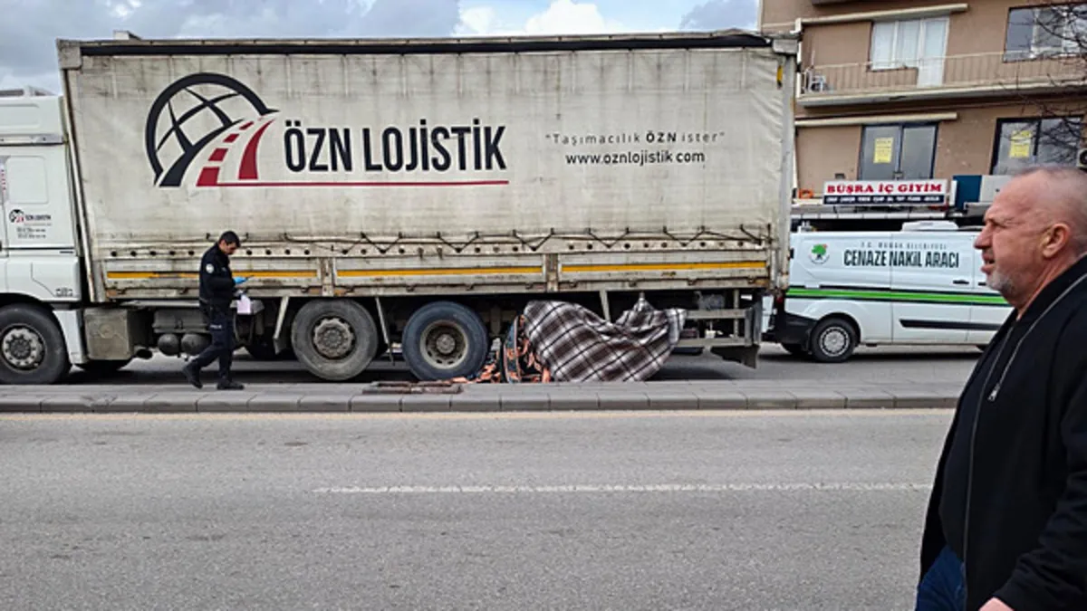 Ankara’da feci kaza: Tırın altında can verdi! Ankara’da feci kaza: Tırın altında can verdi!