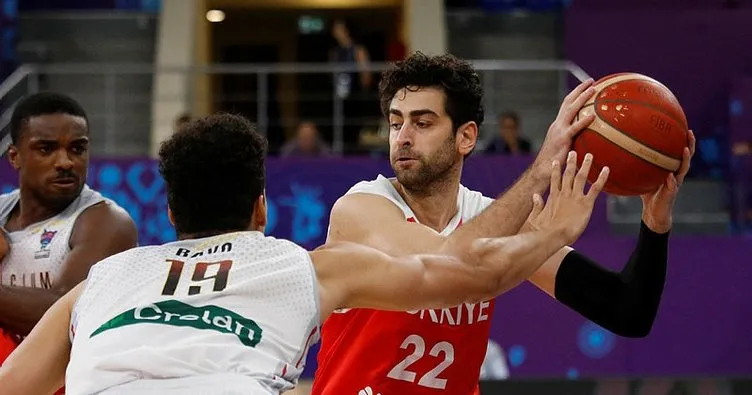 A Milli Basketbol Takımı, 2022 Avrupa Şampiyonası’nda son 16 turuna yükseldi