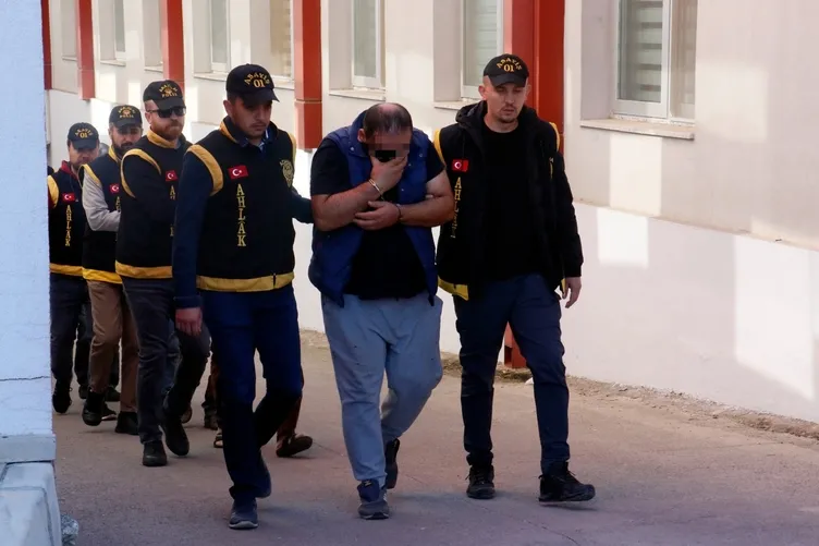 Fuhuş pazarlığında iğrenç konuşma: Seni karpuz tarlasında bekliyorum!