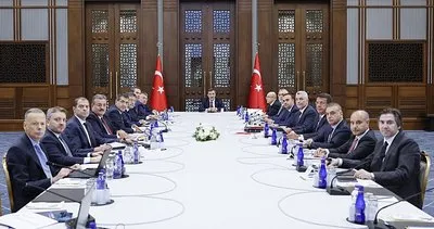 Dezenflasyon süreci başladı! Kritik toplantı sona erdi: Dış kaynak girişi güçlendi, Türk lirasına ilgi arttı