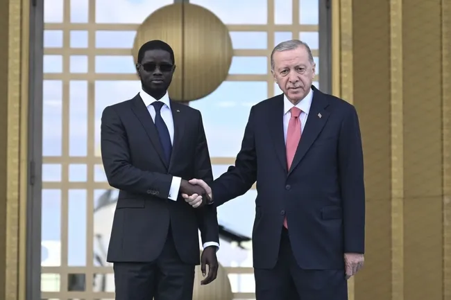 baskan-erdogan-senegal-cumhurbaskani-faye-ile-gorustu-iste-ele-alinan-konular-1785164669561.jpg Başkan Erdoğan, Senegal Cumhurbaşkanı Faye ile görüştü! İşte ele alınan konular