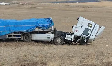 Konya-Ankara karayol'nda korkutan kaza: Şarampole yuvarlandı! Burnu bile kanamadı... #konya