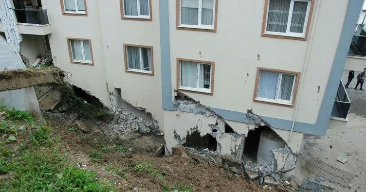 Son dakika: Bartın’da toprak kayması! İstinat duvarı çöktü 3 bina boşaltıldı