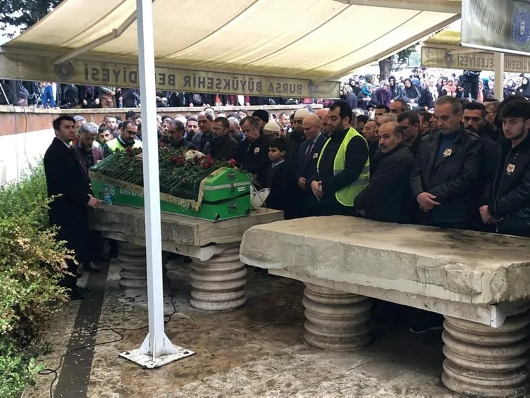 'Sahte peygamber' İskender Erol Evrenosoğlu, Bursa'da toprağa verildi