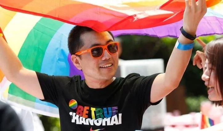 LGBT lobisine geçit yok! Pekin yönetiminden eşcinsellere yönelik yeni yasaklar