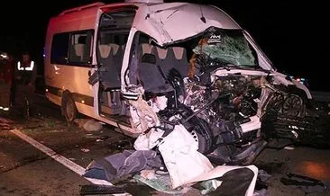 Fenerbahçeli taraftarları taşıyan minibüs kaza yaptı!