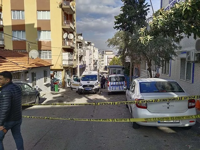 kiz-arkadasinin-cansiz-bedeniyle-polis-merkezine-gitti-1733568523604.jpeg