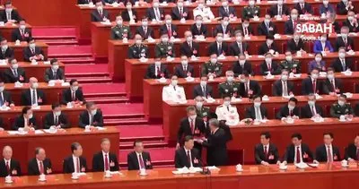 Çin’in eski lideri Hu Cintao, Çin Komünist Partisinin Ulusal Kongresi’nde salondan çıkarıldı | Video