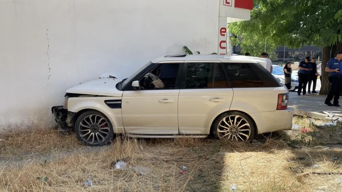 Elazığ'da cipin çarptığı 17 yaşındaki genç hayatını kaybetti.