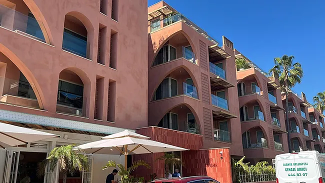 antalyada-esrarengiz-olum-isvecli-kadinin-bedeni-otel-odasinda-bulundu-1778944544144.jpeg