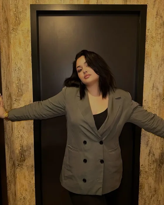 Sibel Can’a benzetilmişti… Hüsnü Şenlendirici’nin kızı Naz şimdi bambaşka biri olacak! 4 gün önce ameliyat oldum...