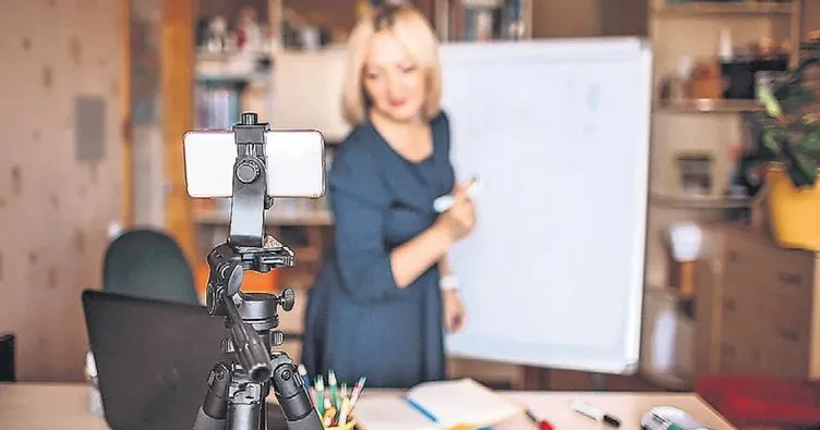 142 üniversitede hibrit eğitim başladı