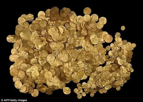 Binlerce altın buldular