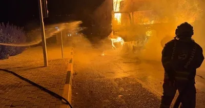Kırıkhan'da seyir halindeki tırda yangın! İtfaiye ekipleri müdahale etti #hatay