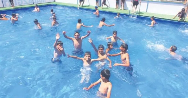 Kaymakamdan çocuklara havuz