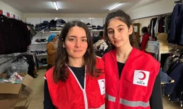 Depremi yaşayan kız kardeşler afetzedelere yardım ediyor #duzce Depremi yaşayan kız kardeşler afetzedelere yardım ediyor #duzce