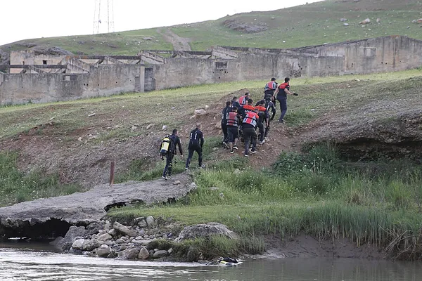 Kezer Çayı'ndaki arama çalışmaları