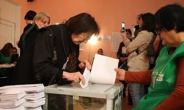 Gürcistan cumhurbaşkanlığı seçimlerinin ikinci turu tarihi belli oldu