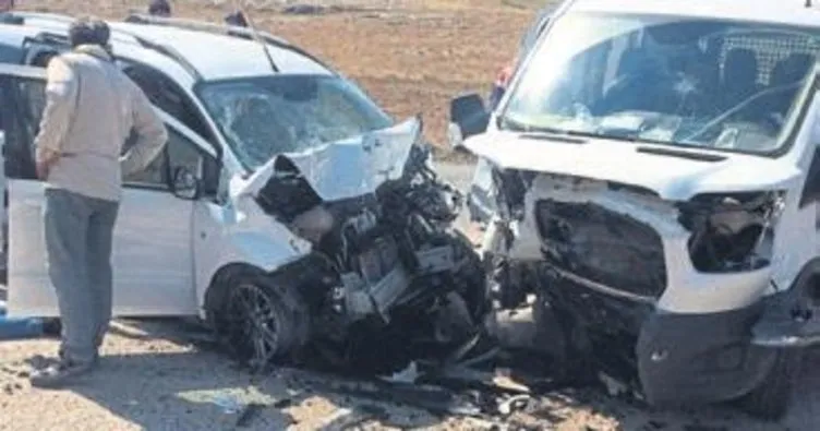 Korkuteli’de kaza: 9 kişi yaralandı