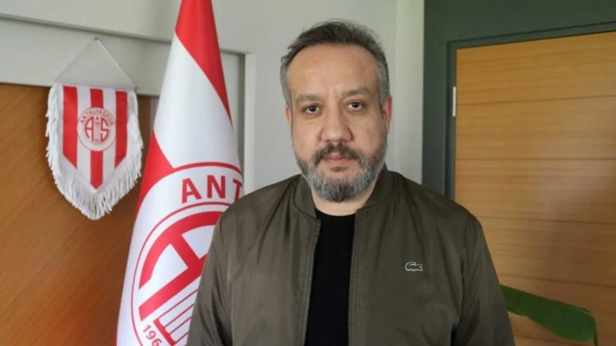 Antalyaspor Başkanı Sinan Boztepe görevini bırakacağını açıkladı