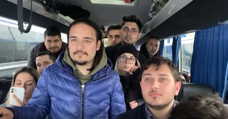 Bakan Çavuşoğlu, tahliye edilen Türk vatandaşlarıyla görüştü: Kardeşlerimizin hepsini getireceğiz