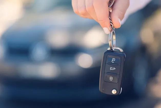 TEKNOLOJİ DEVİ DİJİTAL OTOMOBİL ANAHTARI GELİŞTİRİYOR