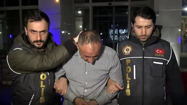 bayram-iznine-cikip-enistesini-bicaklayarak-vahsice-katletti-caninin-savunmasi-kan-dondurdu-her-sey-5-dakika-i-1785843451412.jpg