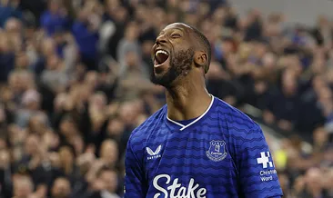 Everton, Chelsea’yi 3 golle devirdi!