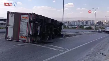 Kontrolden çıkan tır devrildi: 1 yaralı