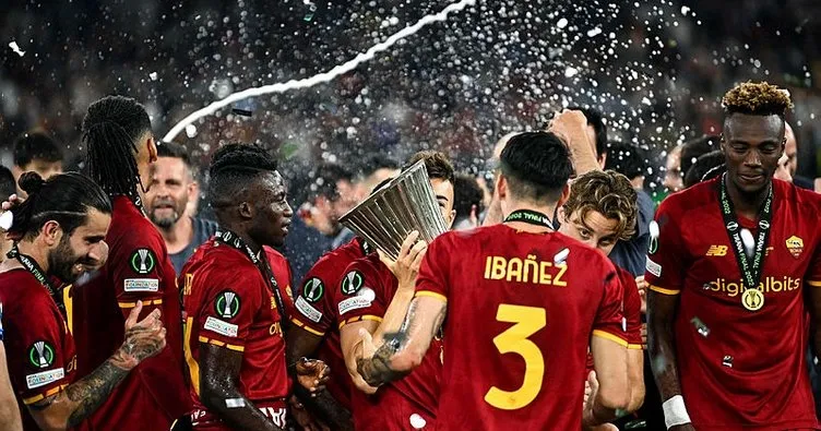 UEFA Konferans Ligi Şampiyonu Roma İtalyan basınında yankı buldu! Mourinho tarihe geçti