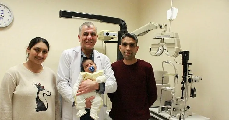Samsun’da 53 günlük bebeğe katarakt ameliyatı