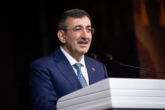 cumhurbaskani-yardimcisi-cevdet-yilmaz-turk-dunyasinin-dezenformasyonlara-karsi-direncini-artirmayi-hedefliyor-1793351041286.jpeg
