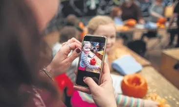 Fönlü, rujlu, şık giyimli çocuk işçiler