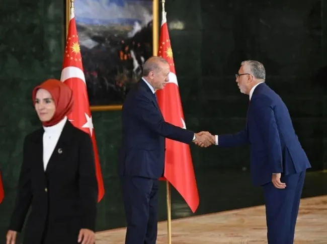 baskan-erdogan-30-agustos-tebriklerini-kabul-etti-1788090516090.jpg
