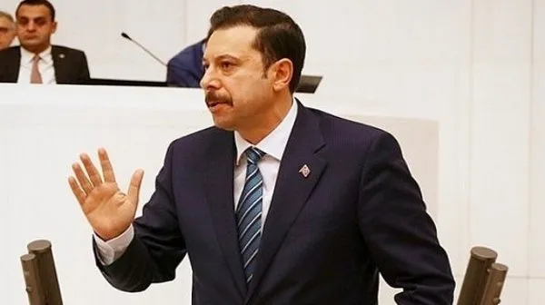 izsunun-aciklamasina-ak-partili-kayadan-tepki-en-son-ne-zaman-musluktan-su-ictiniz-1717491770016.jpg