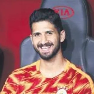 Emre’ye top yasak!