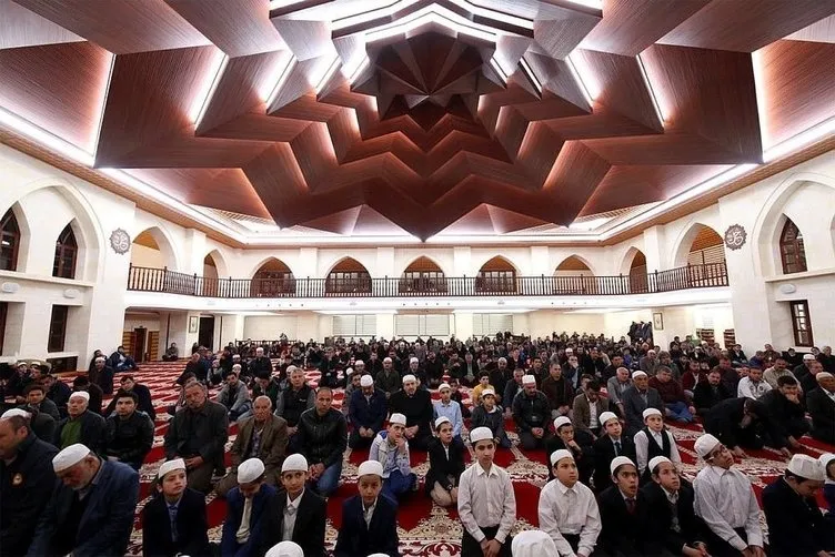 Regaip kandili nedir? regaip kandili gecesi önemi ve anlamı ne demek Regaip Kandili nedir? Regaip Kandili gecesi önemi ve anlamı ne demek