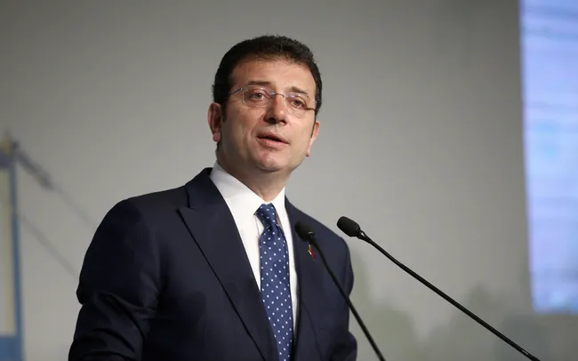 son-dakika-ekrem-imamoglunun-yargilandigi-dava-icin-karar-gunu-1671028924637.jpg SON DAKİKA HABER! Ekrem İmamoğlu'nun yargılandığı davada karar çıktı: 2 yıl 7 ay 15 gün hapis cezası