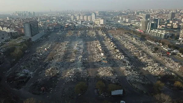 Zeytinburnu'ndaki Nakliyeciler Sitesi'nin yıkımı tamamlandı