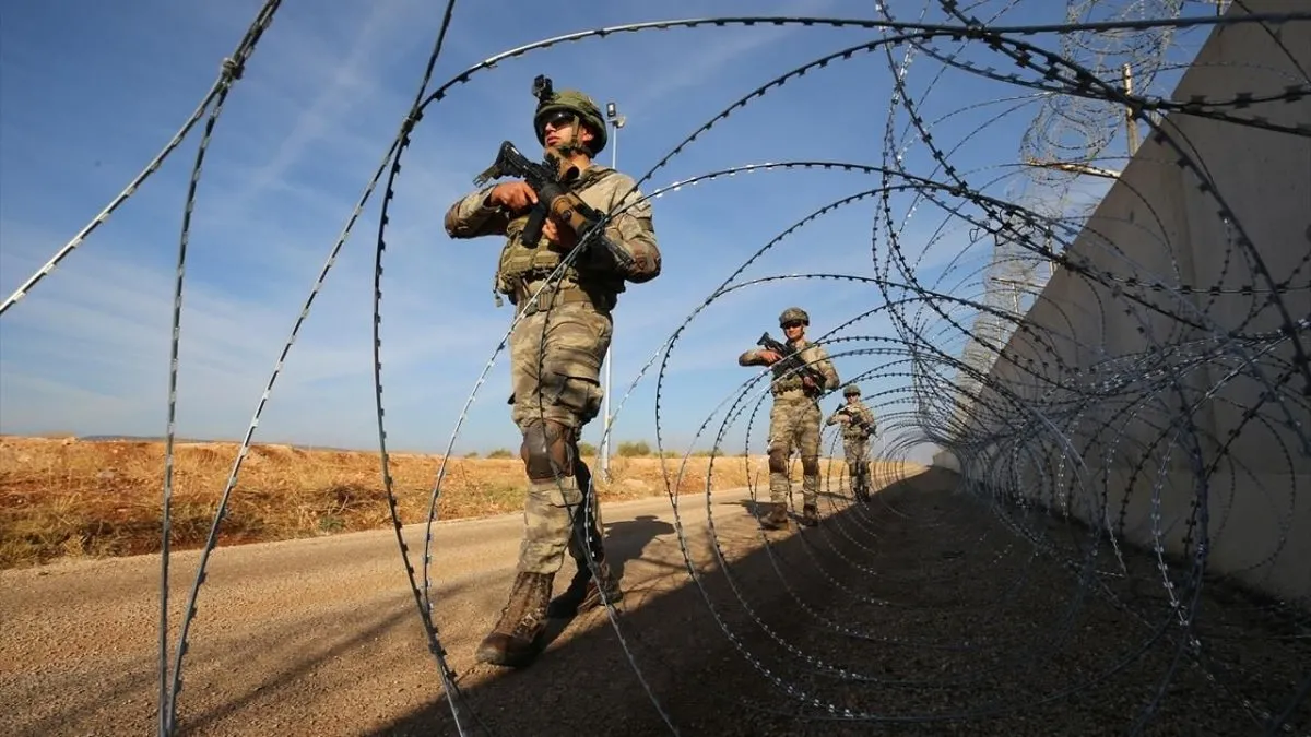 Şanlıurfa Suriye sınırında 1 PKK'lı terörist teslim oldu