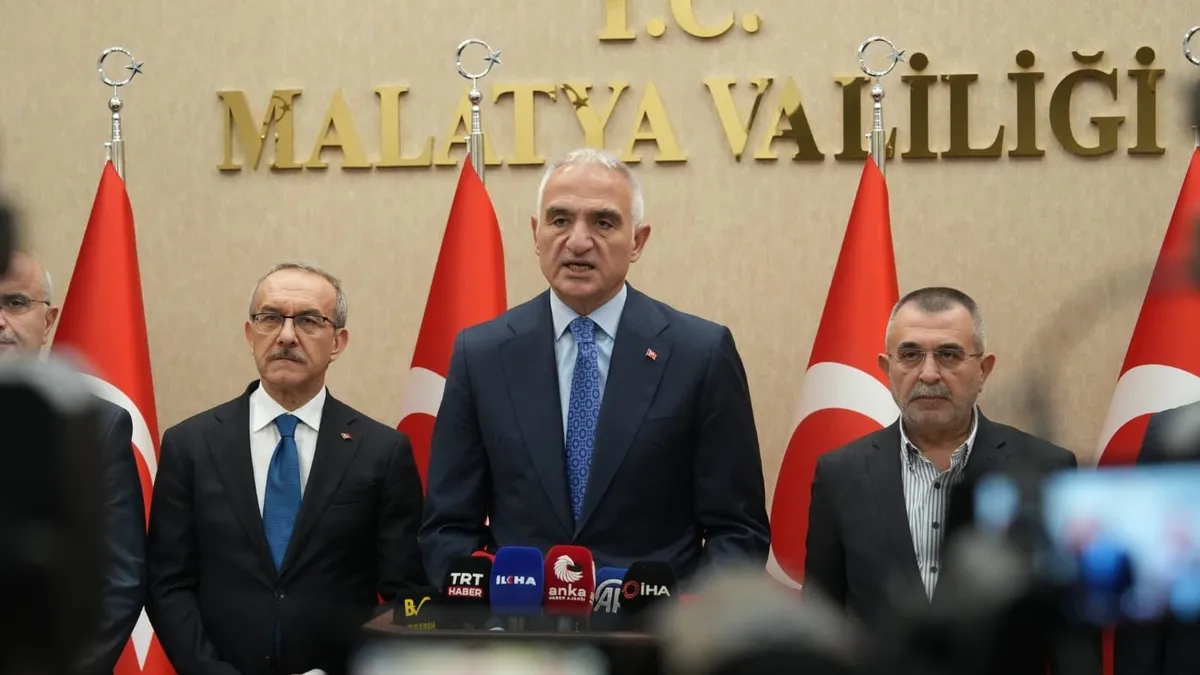 3 yıl sonra ortaya çıktı! Bakan Ersoy, asrın felaketinde ölümden dönmüş 3 yıl sonra ortaya çıktı! Bakan Ersoy, asrın felaketinde ölümden dönmüş