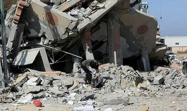 Katil İsrail Batı Şeria’da Filistinlilere ait iki evi patlayıcılarla yıktı