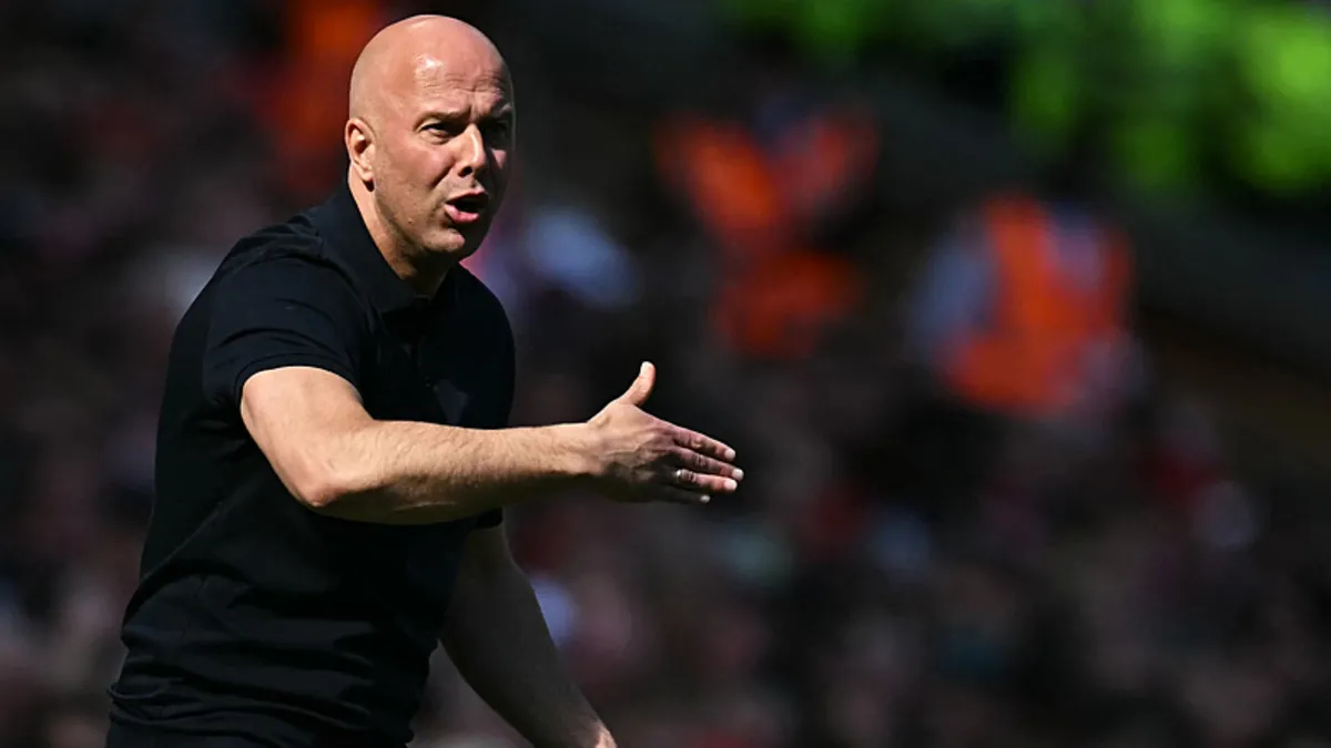Liverpool, Arne Slot ile yollarını ayırıyor! İşte yerine geçecek isim… Liverpool, Arne Slot ile yollarını ayırıyor! İşte yerine geçecek isim…