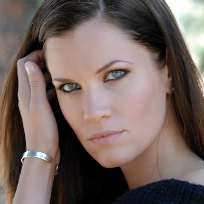 Ãnlü modelin açıklamaları magazin gündemine son dakika düÅtü! Günlerce tecavüze uÄramıÅ!