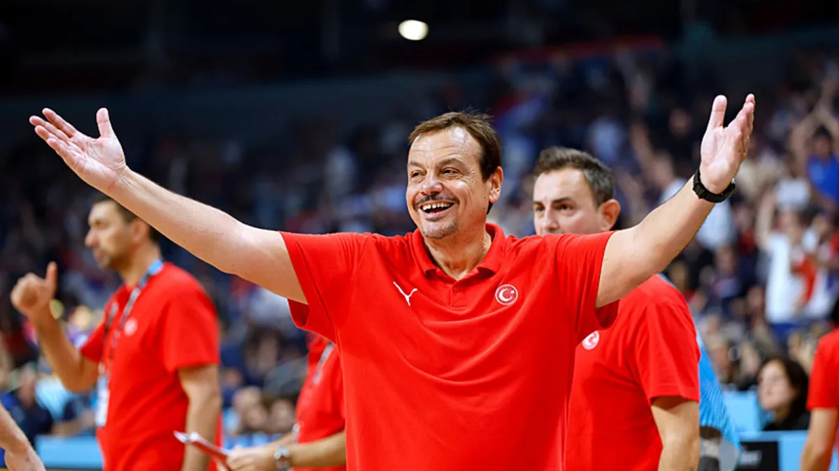 Ergin Ataman, A Milli Erkek Basketbol Takımı'nın başında 100. maçına çıkarken