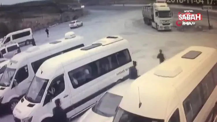 Van'da 1 kişinin öldüğü, 18 kişinin yaralandığı feci kazanın görüntüleri ortaya çıktı