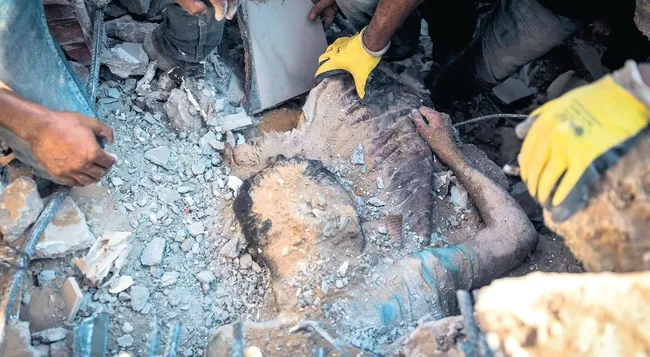 insanlik-enkaz-altinda-1789587002125.jpeg