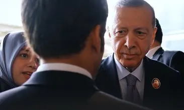 Başkan Erdoğan ile Macron arasında gülümseten diyalog: Gelecektin, gel de konuşalım