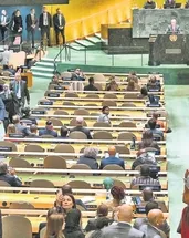 Dünya katile sırtını döndü