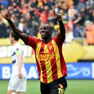 Demba Ba, Beşiktaş'a yakın